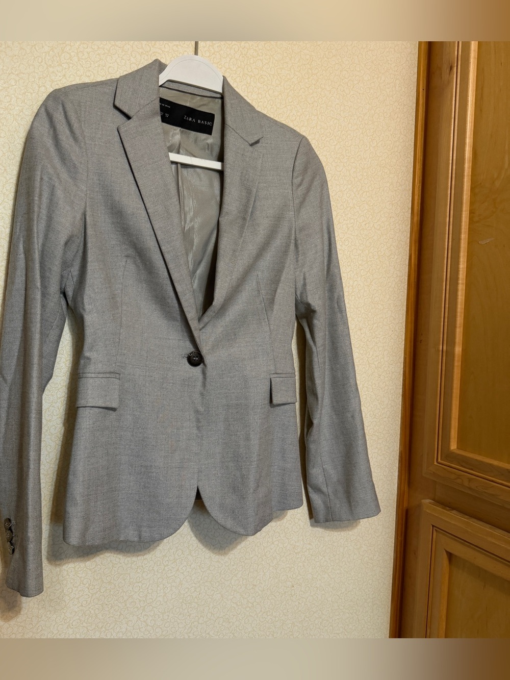 Zara Light Gray Single-Button Women's Blazer